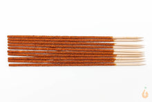 Lade das Bild in den Galerie-Viewer, Aqua Birne - Premium Garnelen Lollie | Shrimp Lollies | Krill Protein Power als Futter für das Garnelen Aquarium