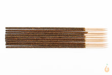 Lade das Bild in den Galerie-Viewer, Aqua Birne - Premium Garnelen Lollie | Shrimp Lollies | Mückenlarven Power als Futter für das Garnelen Aquarium