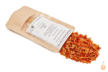 Lade das Bild in den Galerie-Viewer, Aqua Birne - Premium Karotten Chips Mini | Einzelfuttermittel