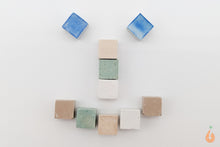 Lade das Bild in den Galerie-Viewer, Aqua Birne - Premium Mineral Cubes | Mineralien Würfel für das Aquarium - Überraschungs-Mix