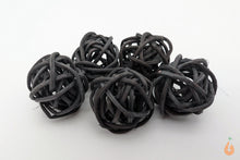 Lade das Bild in den Galerie-Viewer, Garnelen Spielbälle / Natur Shrimp Shelter | Natürliches Versteck / Unterschlupf für das Aquarium