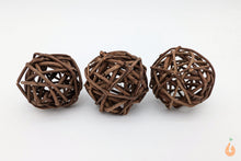 Lade das Bild in den Galerie-Viewer, Garnelen Spielbälle / Natur Shrimp Shelter | Natürliches Versteck / Unterschlupf für das Nano-Aquarium