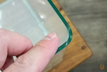 Lade das Bild in den Galerie-Viewer, Aqua Birne - Garnelen Nano Aquarium | Aquascaping Becken mit abgerundeten Ecken