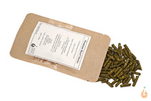 Lade das Bild in den Galerie-Viewer, Aqua Birne - Premium Hanf Sticks / Pellets | Einzelfutter
