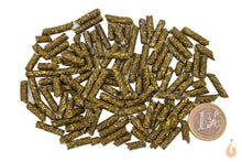Lade das Bild in den Galerie-Viewer, Aqua Birne - Premium Hanf Sticks / Pellets | Einzelfutter
