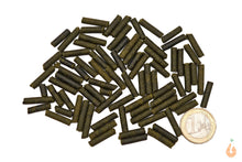 Lade das Bild in den Galerie-Viewer, Aqua Birne - Premium Spinat Sticks / Pellets | Einzelfutter
